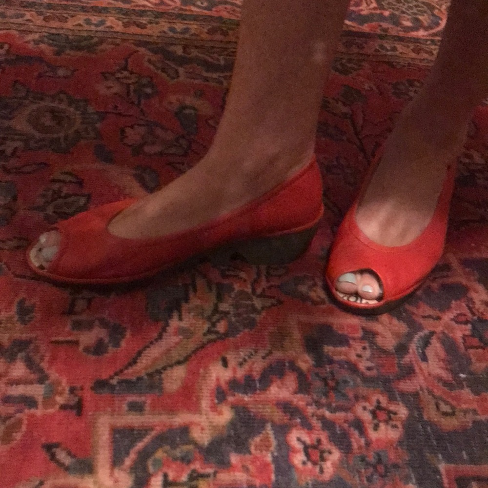 FLY LONDON SIZE 39 or 9.5 PEEP TOE WEDGES